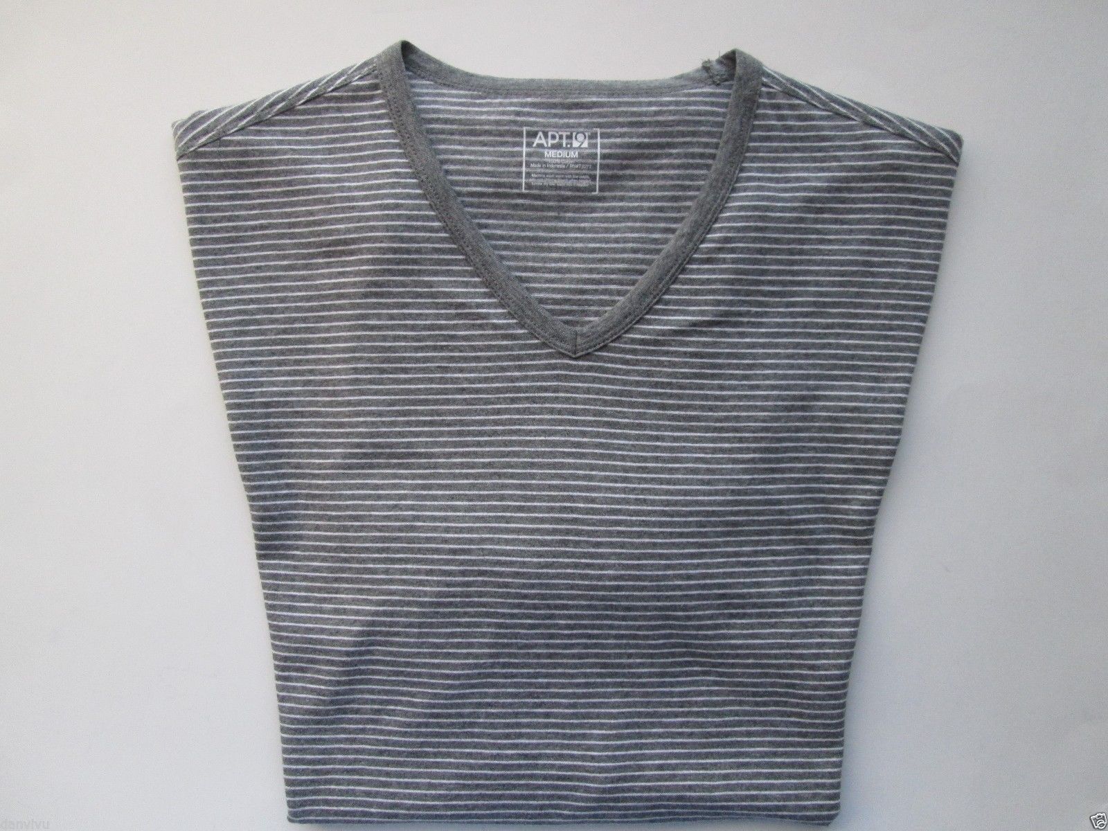 apt 9 v neck t shirts