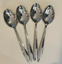 Oneida Craft Deluxe Profile Stainless Steele Dinner Spoon Set of 4 - $7.84