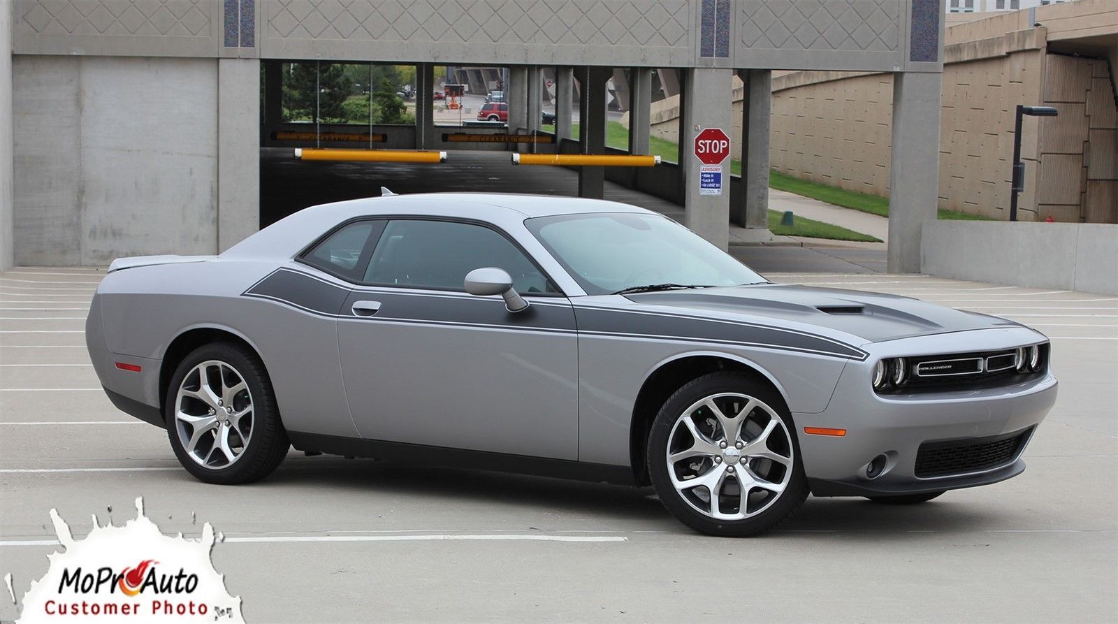 Dodge challenger pursuit