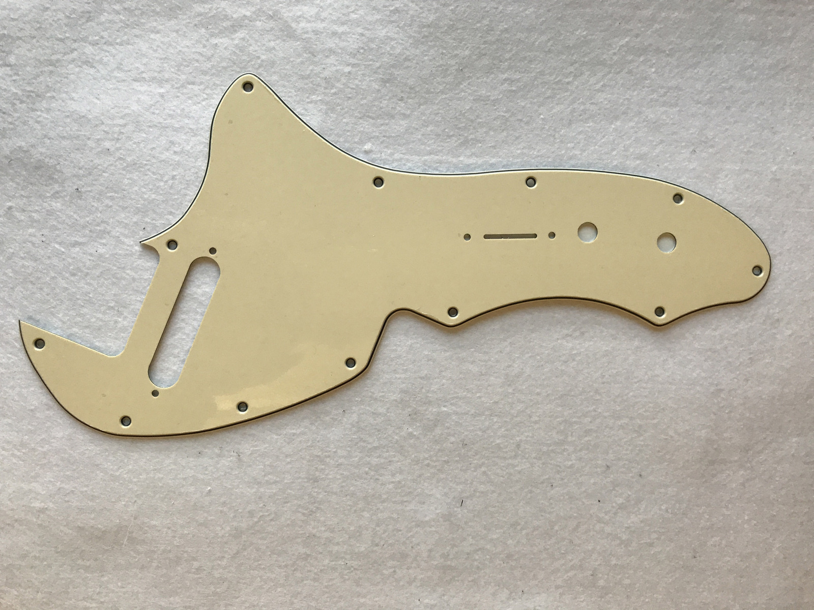 69 Telecaster Tele Thinline Re-Issue Style Guitar Pickguard 3 Ply Vintage Yellow