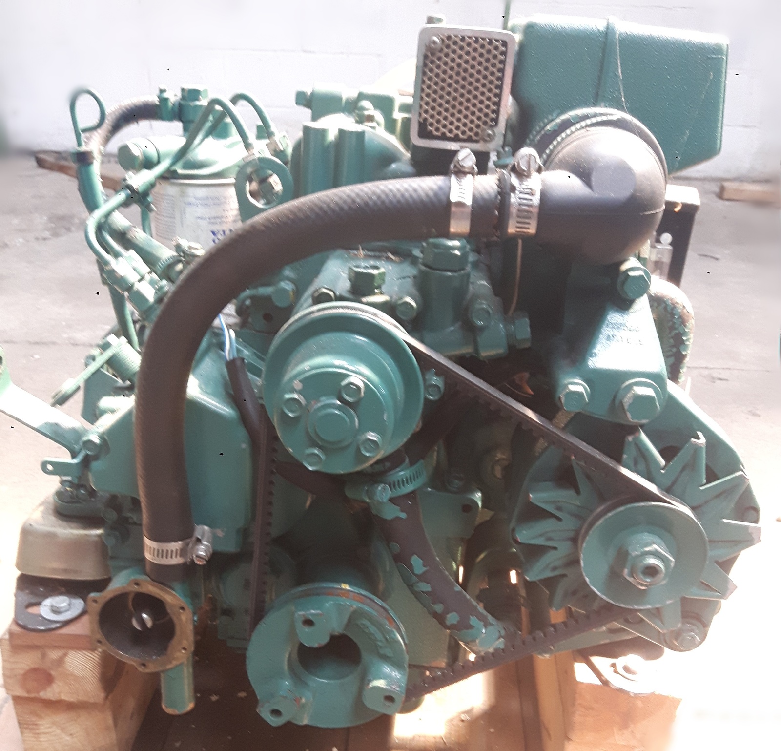 Volvo Penta 2010D, Year 2003 Inboard Diesel Engine - Complete Diesel ...