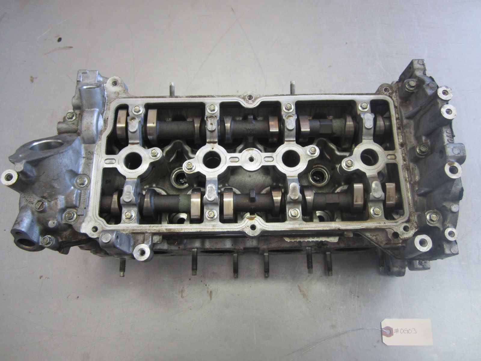 #OG03 CYLINDER HEAD 2012 NISSAN JUKE 1.6 IKC2L - Cylinder Heads & Parts