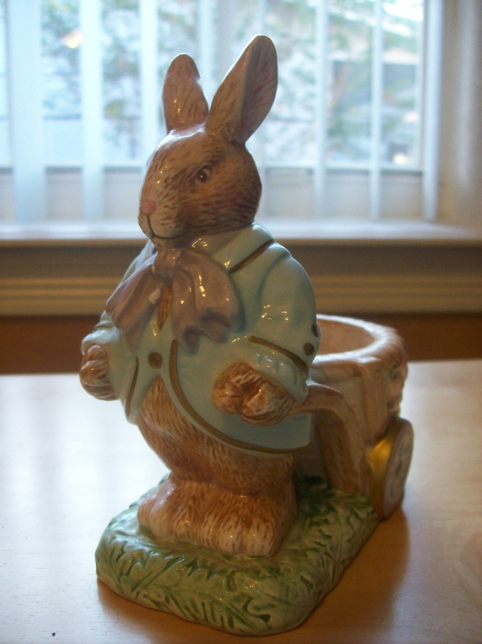 Primary image for Avon Springtime Collections Porcelain Rabbit Figurine
