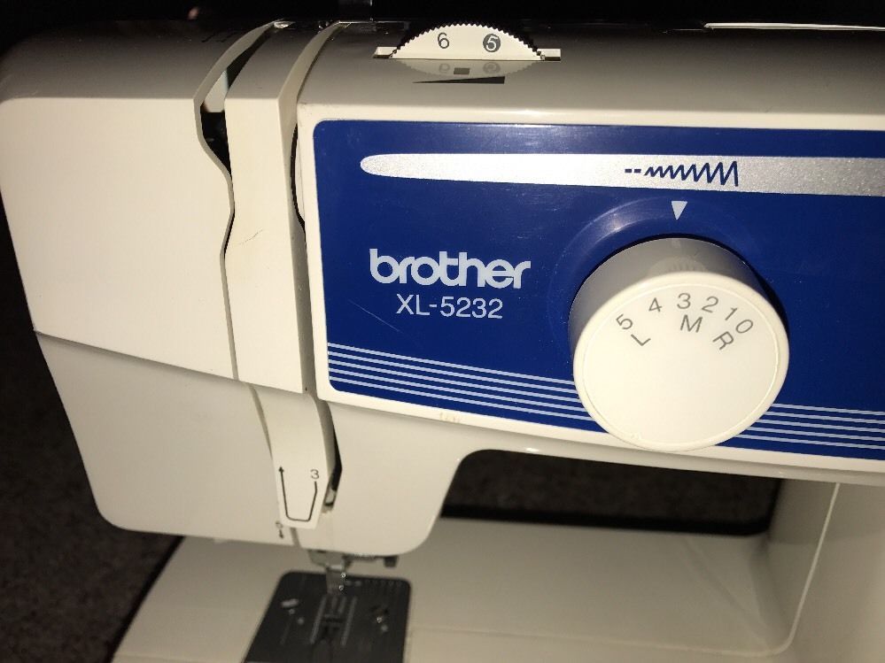 Brother XL 5232 Zigzag Sewing Machine Without Pedal Foot Cord Sewing