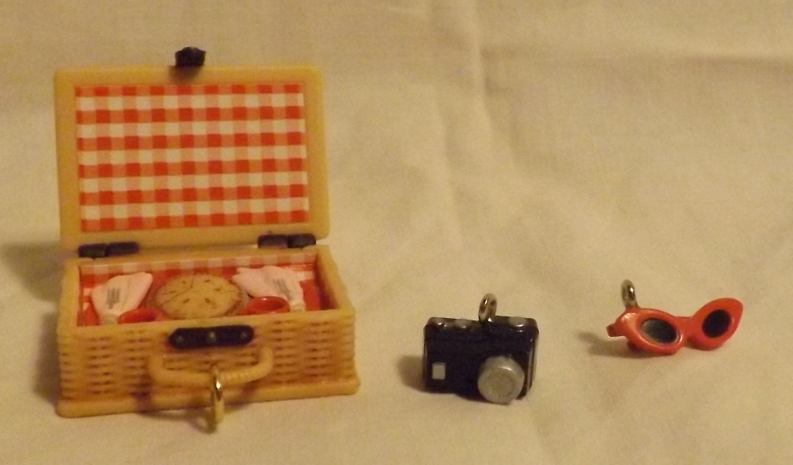 Hallmark Keepsake Picnic Set Barbie Ornament Ornaments