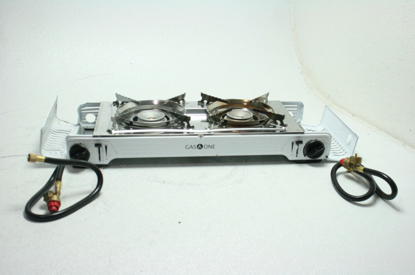 Gas ONE GS2000 Dual Fuel Portable Propane/Butane Double Stove w/Non