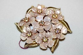 #T50.  2&#39; CORO GOLD TONE WHITE FLORAL BROOCH PIN - $14.96