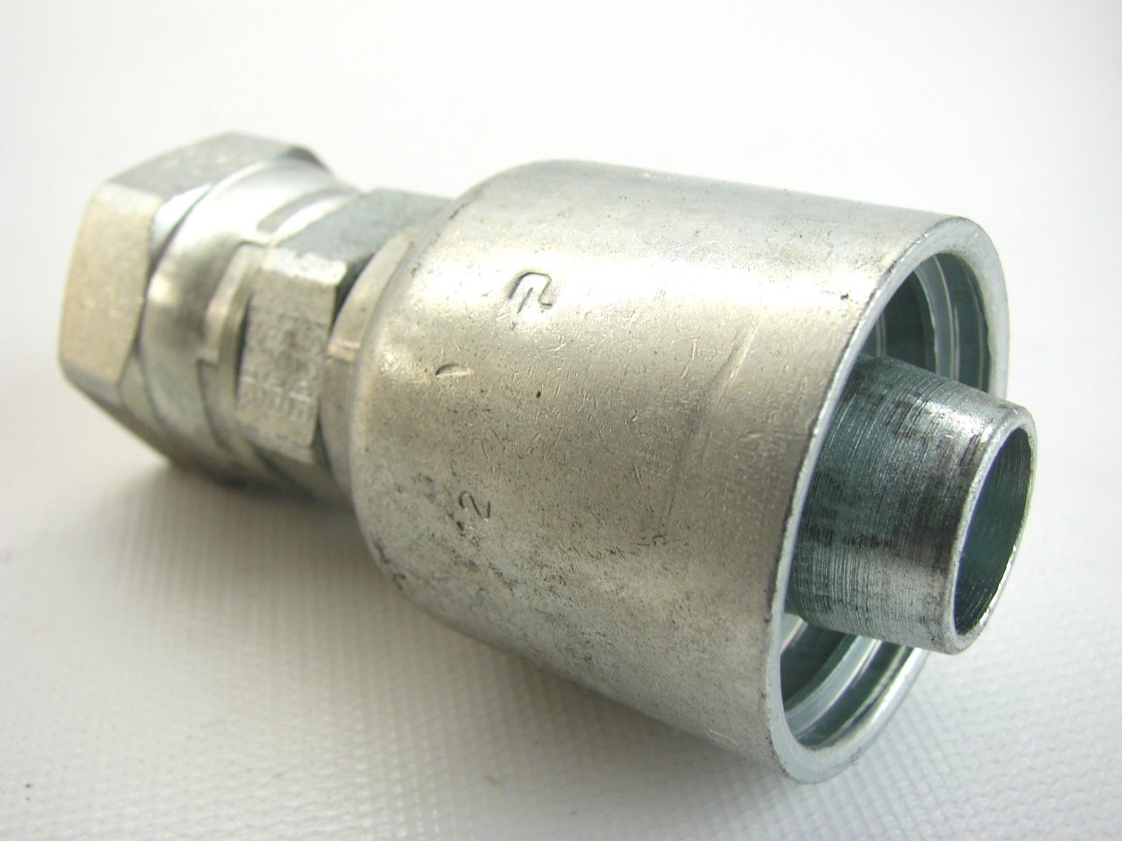 NEW OEM Parker 106431212 Female Swivel Adapter 3/4 JIC X 3/4 Hose Steel (bsmt) Other