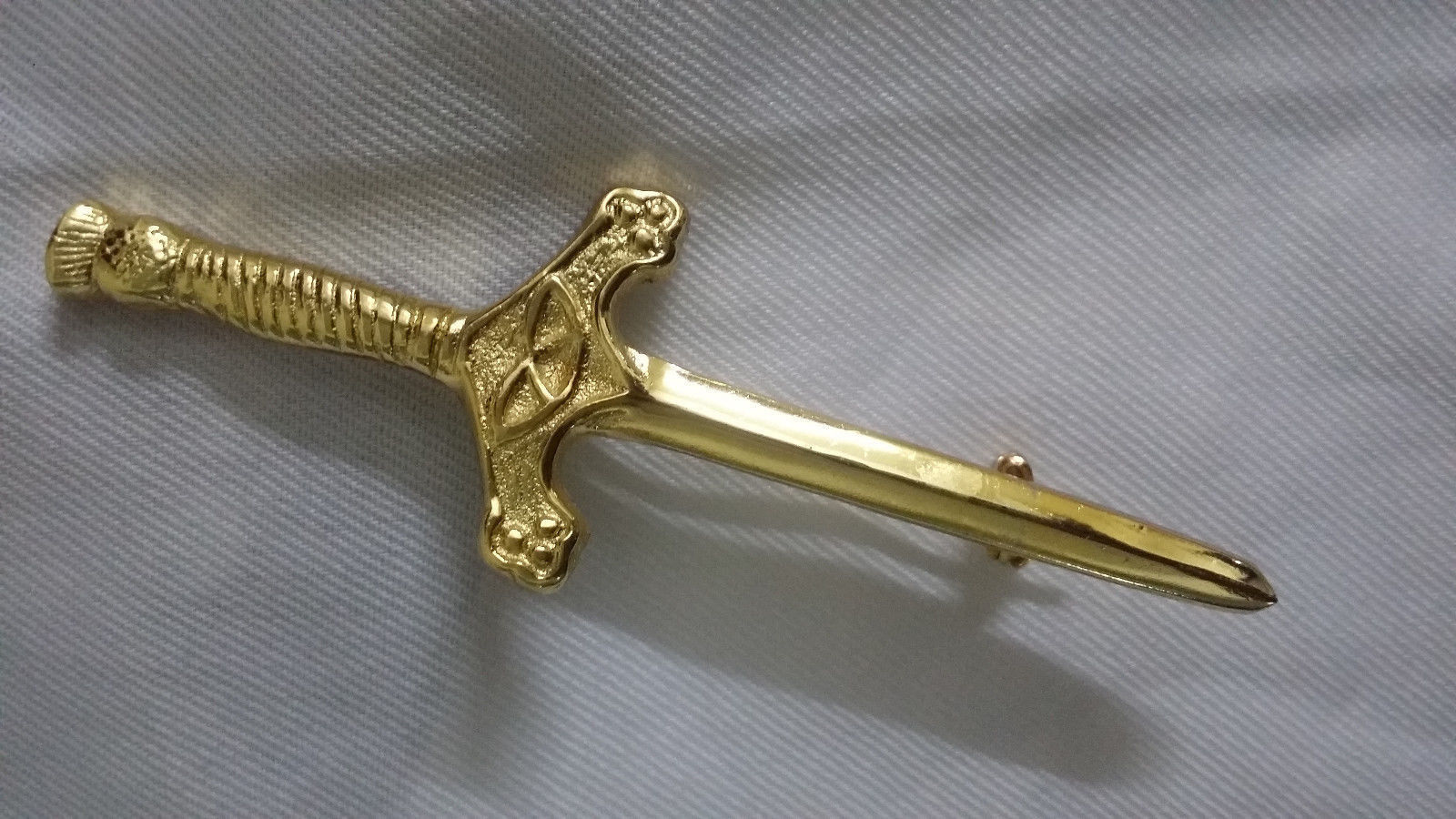 Scottish Kilt Pin Thistle Heritage Chrome Finish 4/" Highland Celtic Pins Brooch