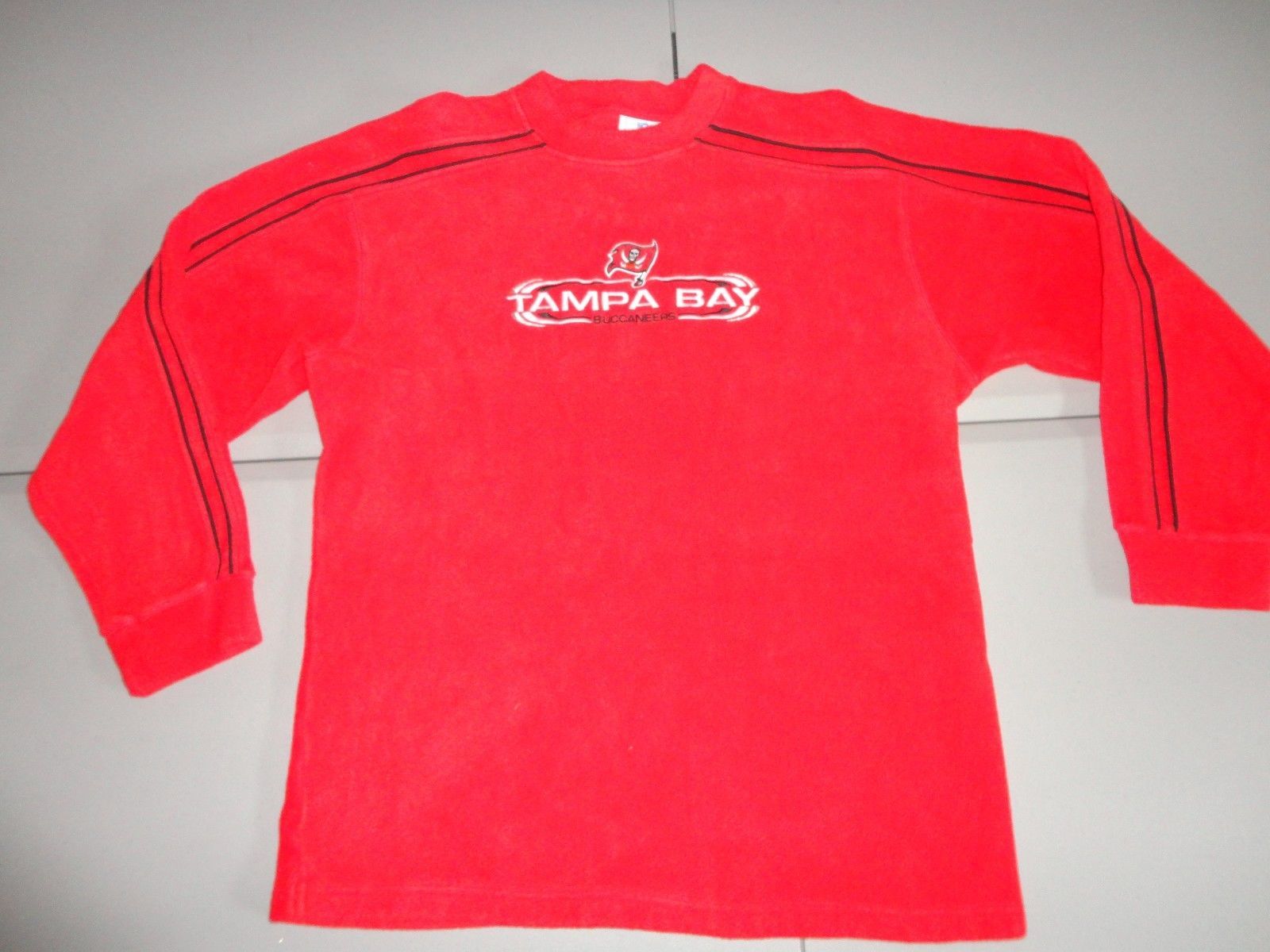 Primary image for Red Embroidered Tampa Bay Buccaneers NFL Fleece Crew Sweatshirt Adult XL NICE
