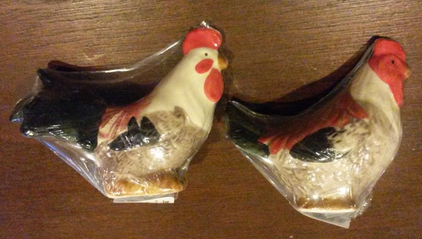 ROOSTER SALT and PEPPER SHAKERS Ceramic Chicken NEW Salt & Pepper Shakers