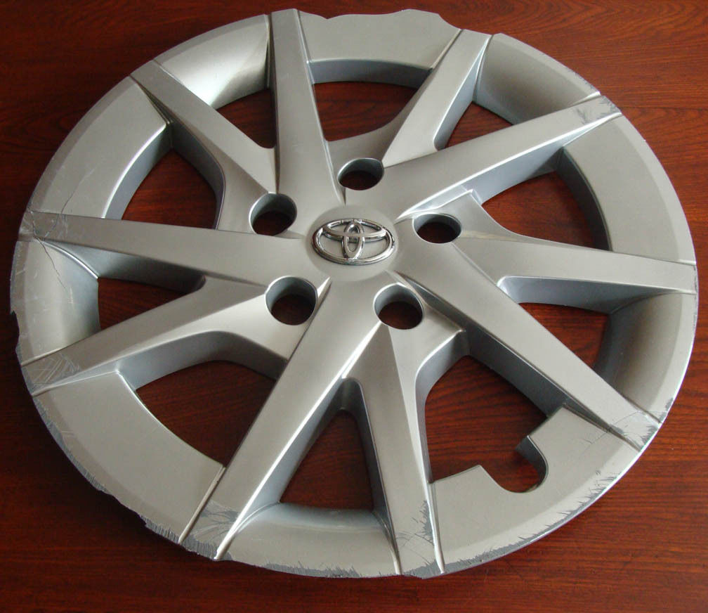 Genuine Toyota Prius V hub cap 2012 2013 2014 2015 Wheel cover Hubcap Hub Caps
