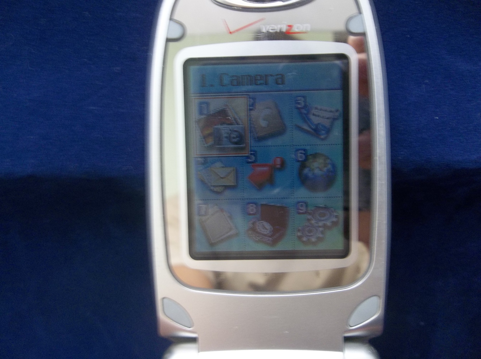 Verizon Wireless LG VX6100 2004 Cellular Flip Phone With Accessories