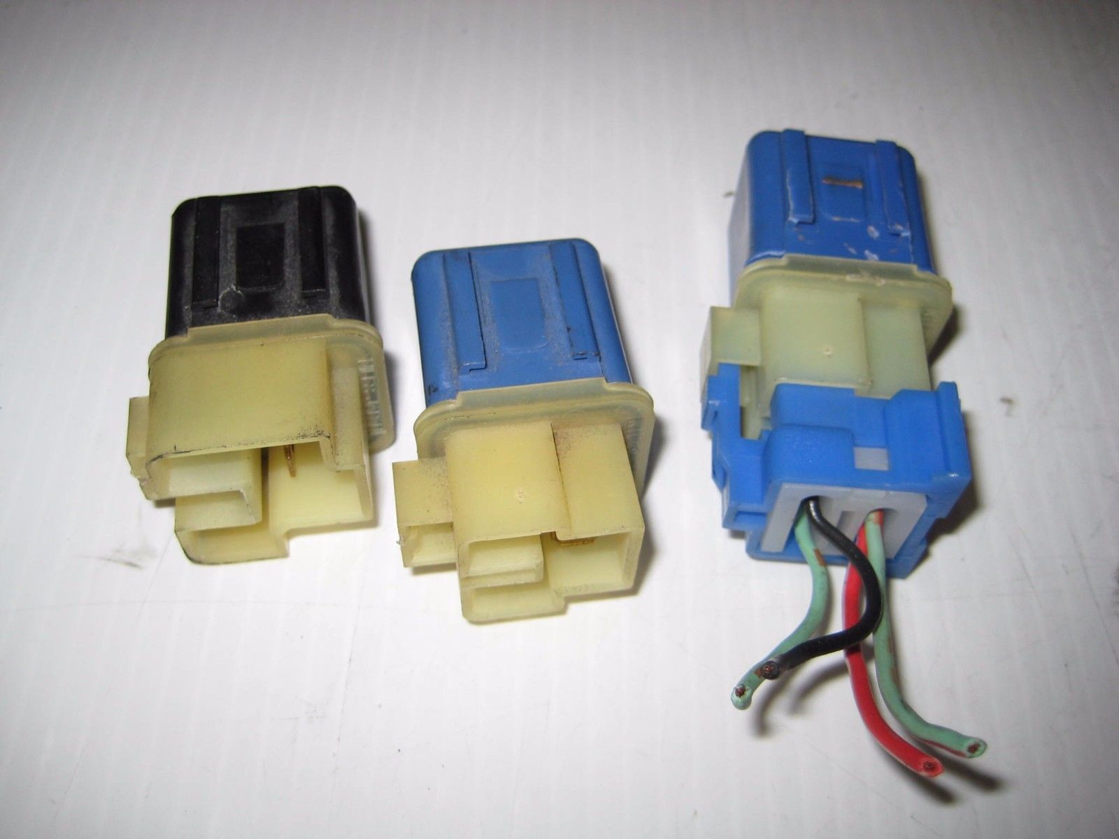Nissan QUEST GXE 1995 Power Door Lock Timer Relay OEM F3XA14A626AF