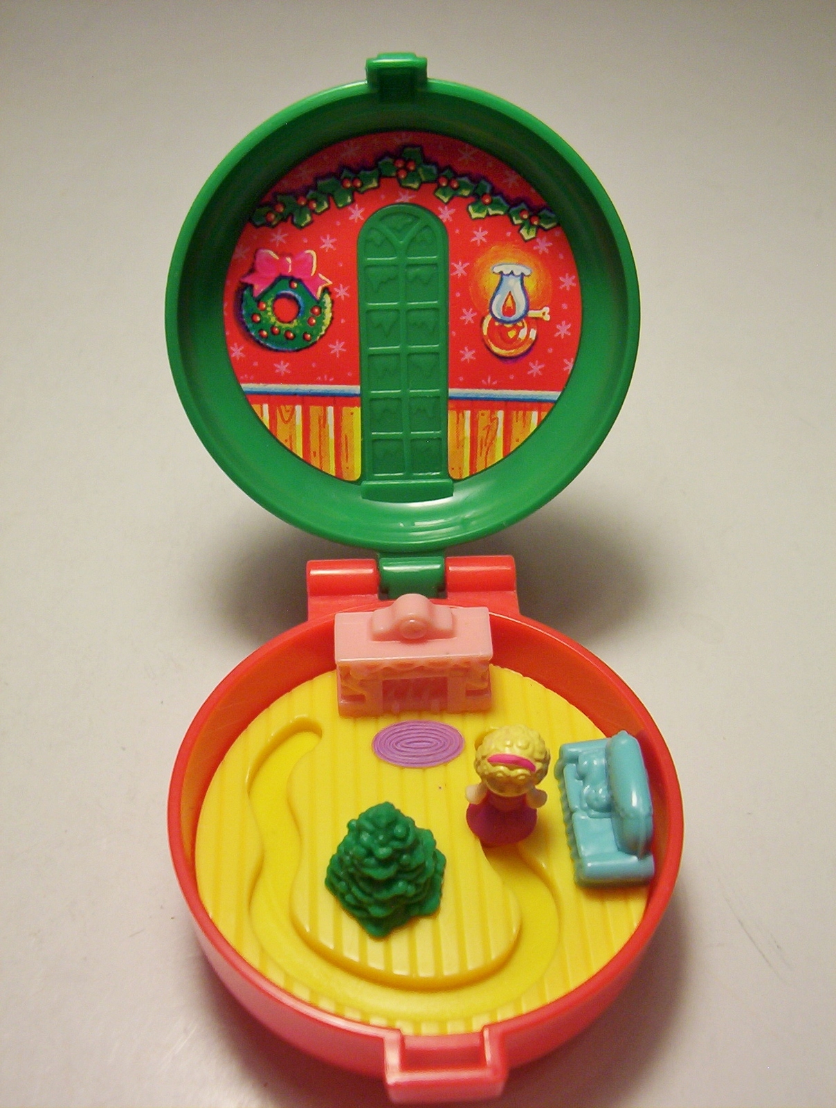 Polly Pocket Christmas Wreath Compact Bluebird Totally Toy Holiday ...