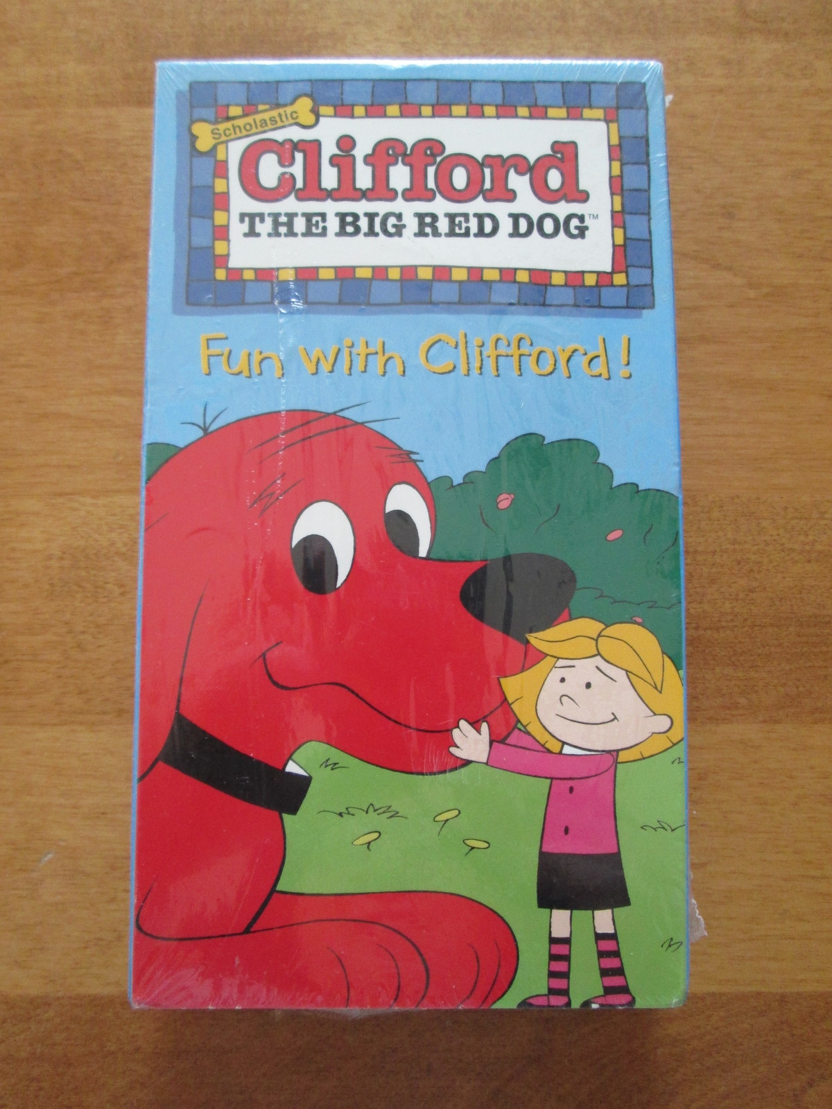 VHS Clifford The Big Red Dog Fun With Clifford BRAND NEW 2.00 VHS