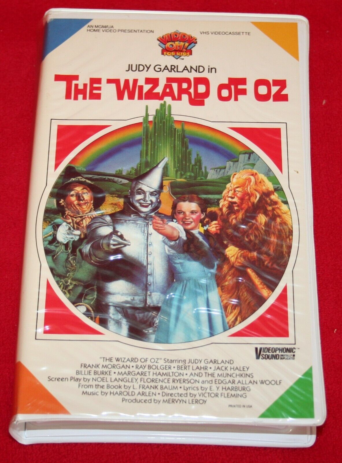 THE WIZARD OF OZ White Clamshell Viddy Oh VHS 1985 Judy Garland VCR ...