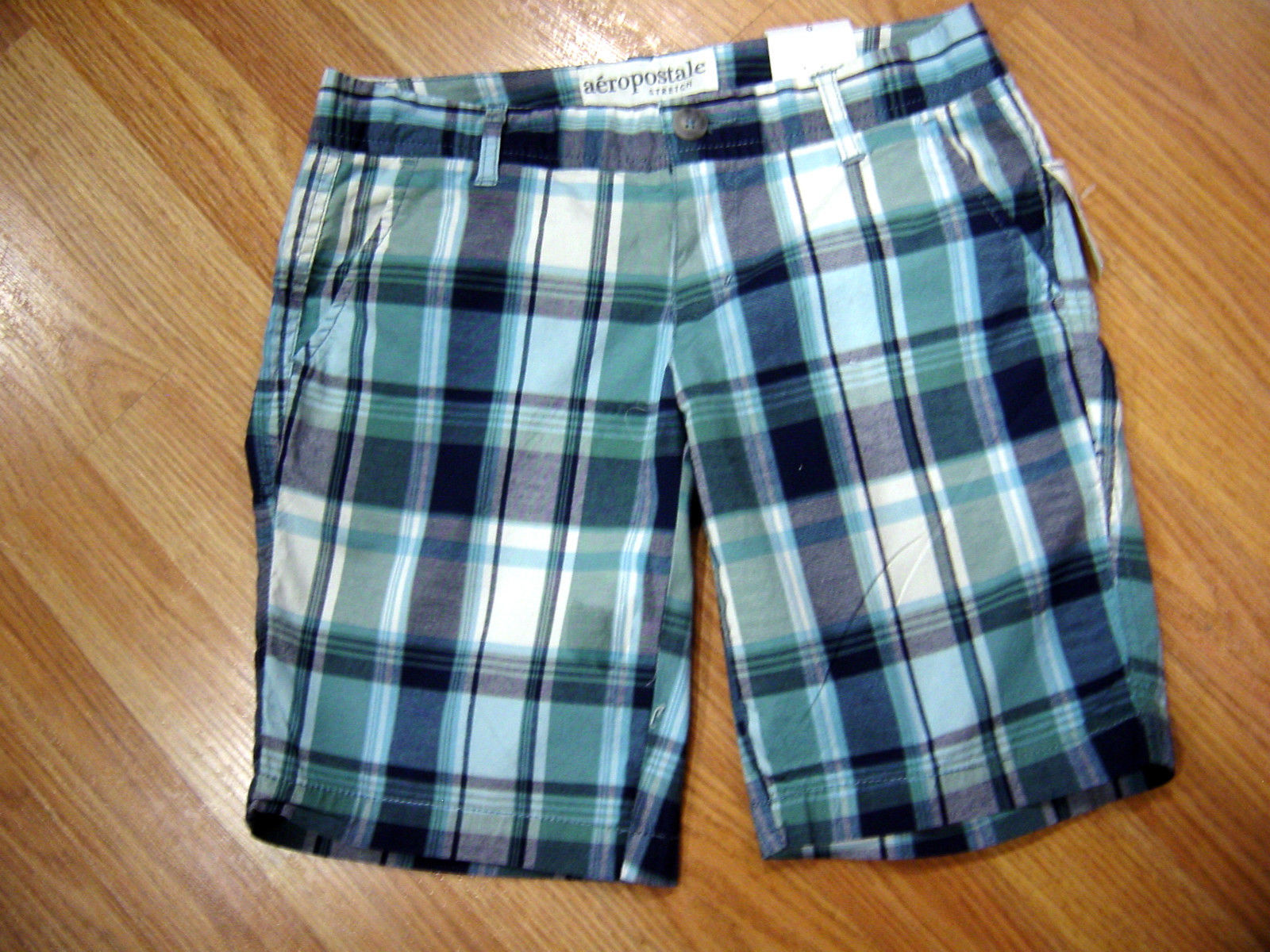 NEW Aeropostale Junior Girls Green Plaid Shorty Shorts size 0