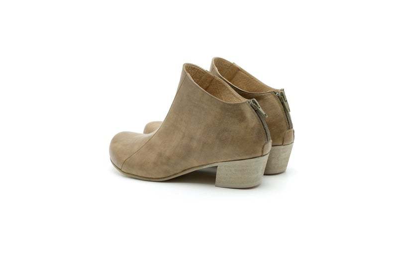 Sublime Shingle Fawn Higher Throat,Low Back Stay Zip Women Leather Ankle Boots