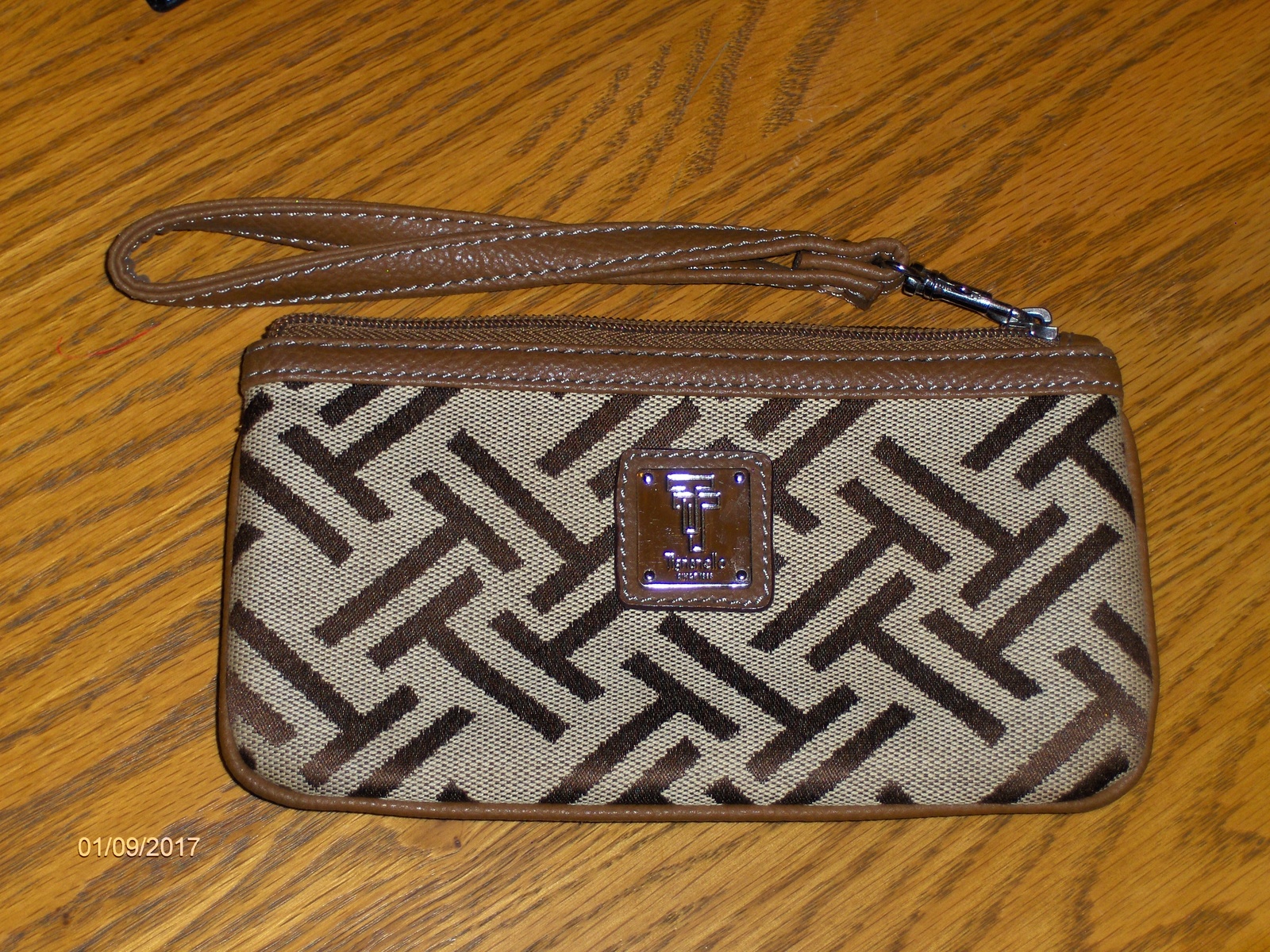 tignanello wristlet