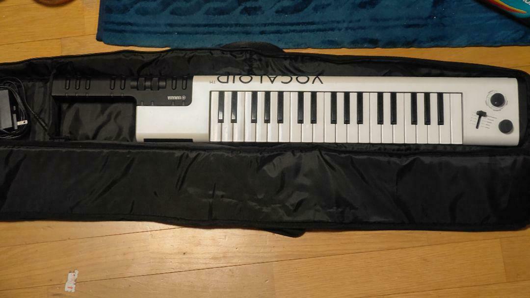 YAMAHA VOCALOID keyboard VKB-100 shoulder Case with ac adapter