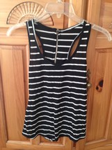 women's black & white stripe shirt zipper back size juniors small  - $24.99