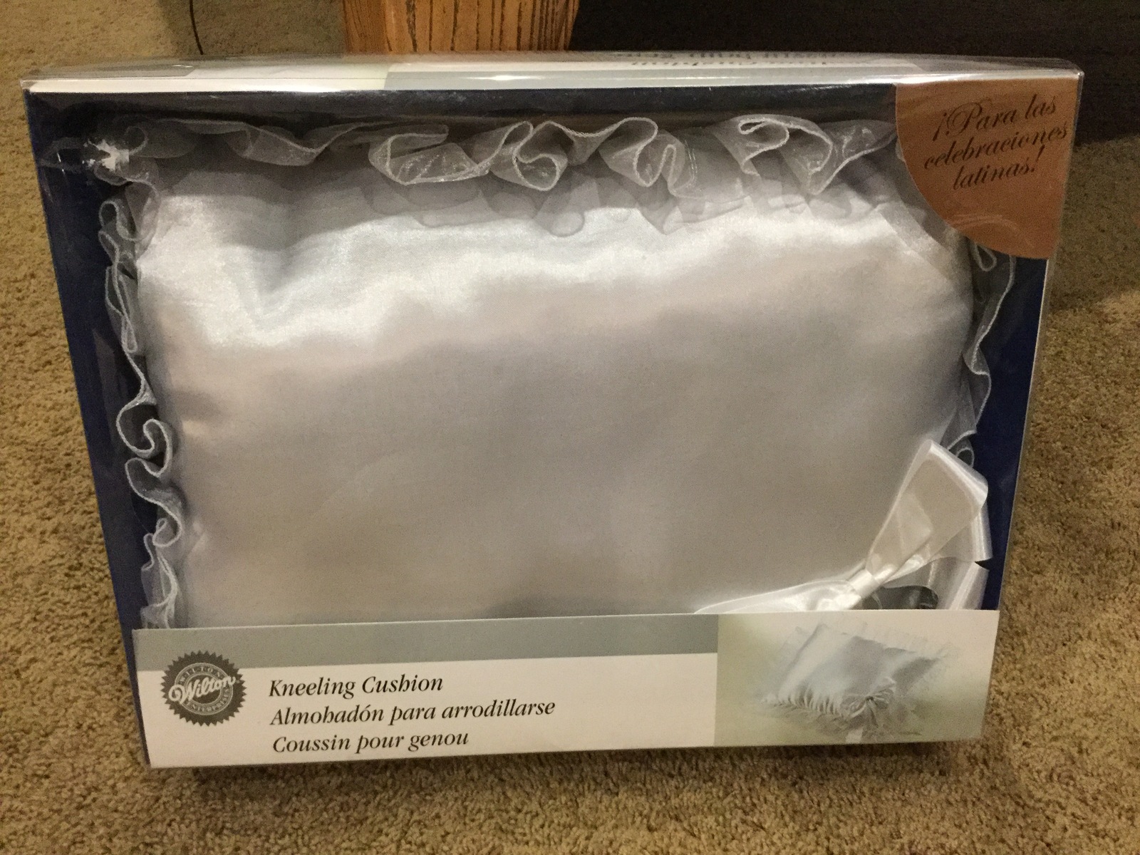 Wilton Wedding Kneeling Cushion NEW sealed box - Ring Pillows & Flower ...