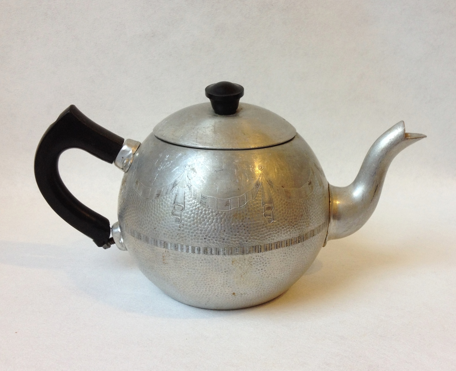 Tea Pot Swan Brand Empire Vintage Kettle Engraved 4 Cup England
