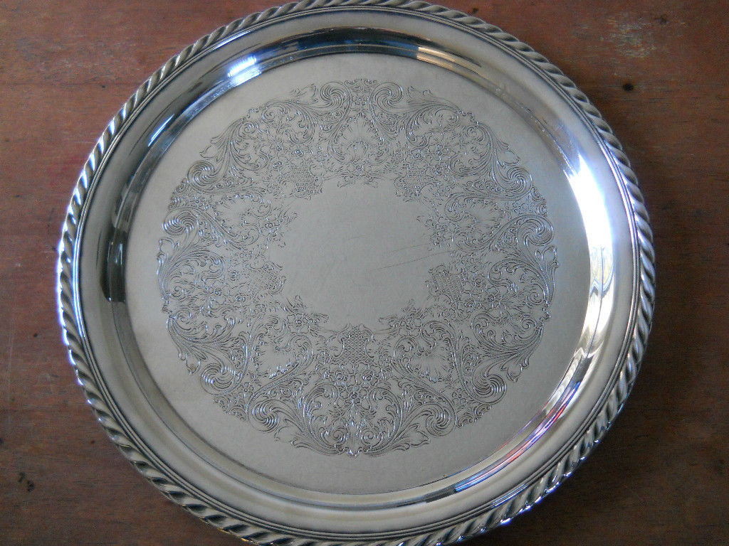 18251841 WM Rogers Silverplate with Eagle and StarRound Platter or