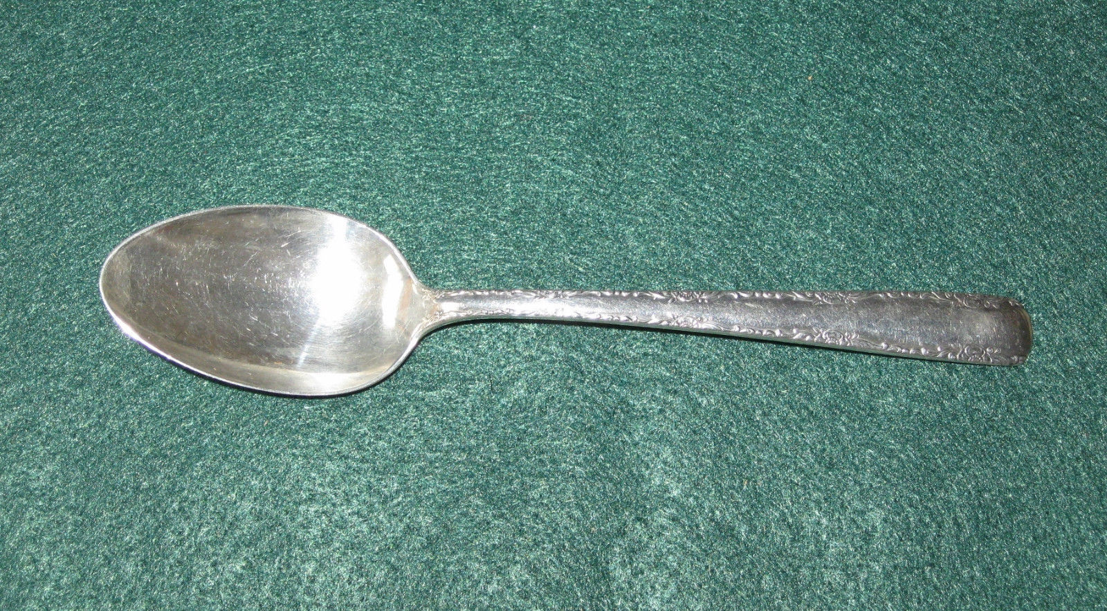 Medallion by Gorham Sterling Silver Egg Spoon 4 3//4/"