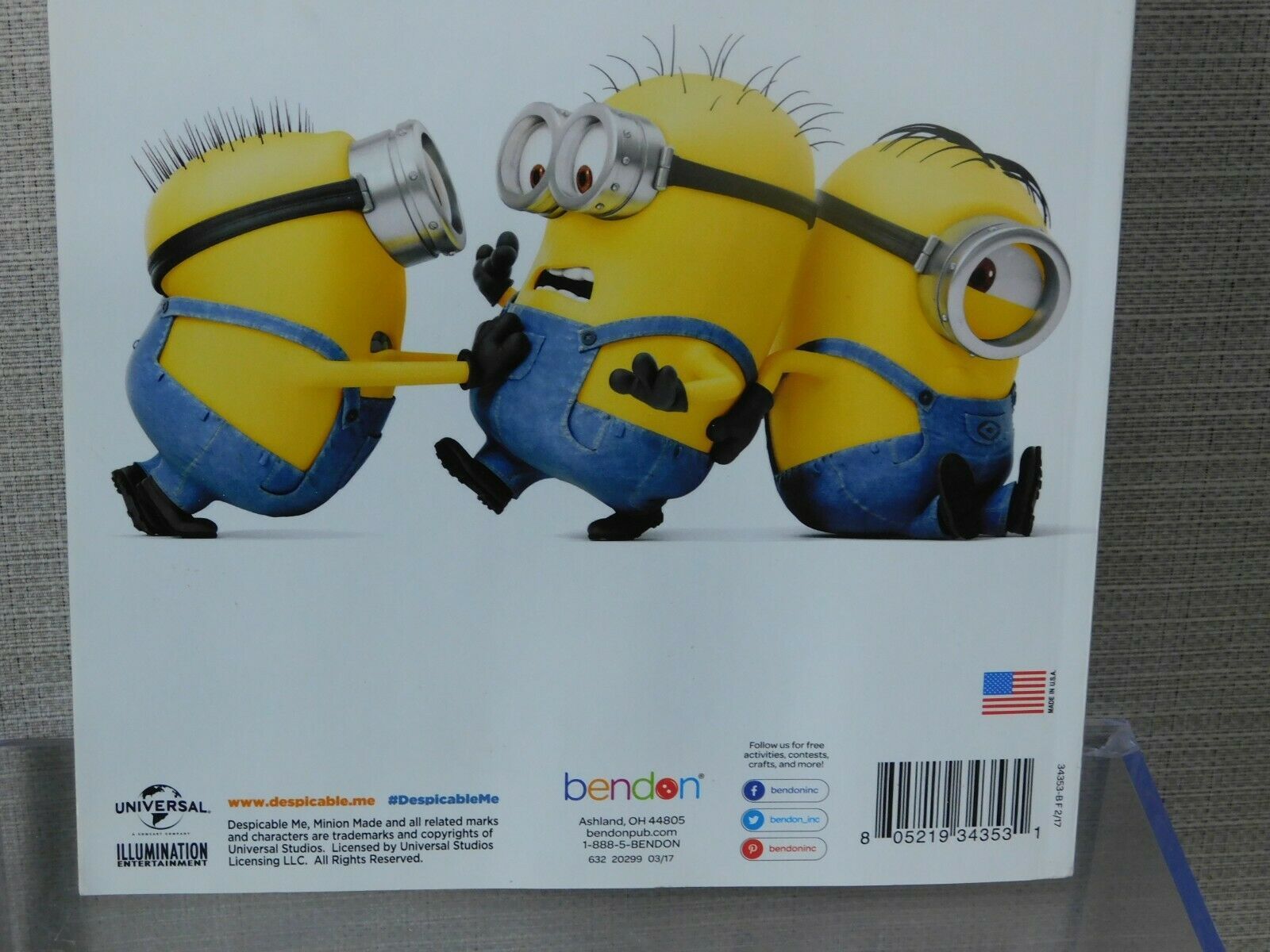 DESPICABLE ME JUMBO COLORING & ACTIVITY BOOK 96 PAGES - Other