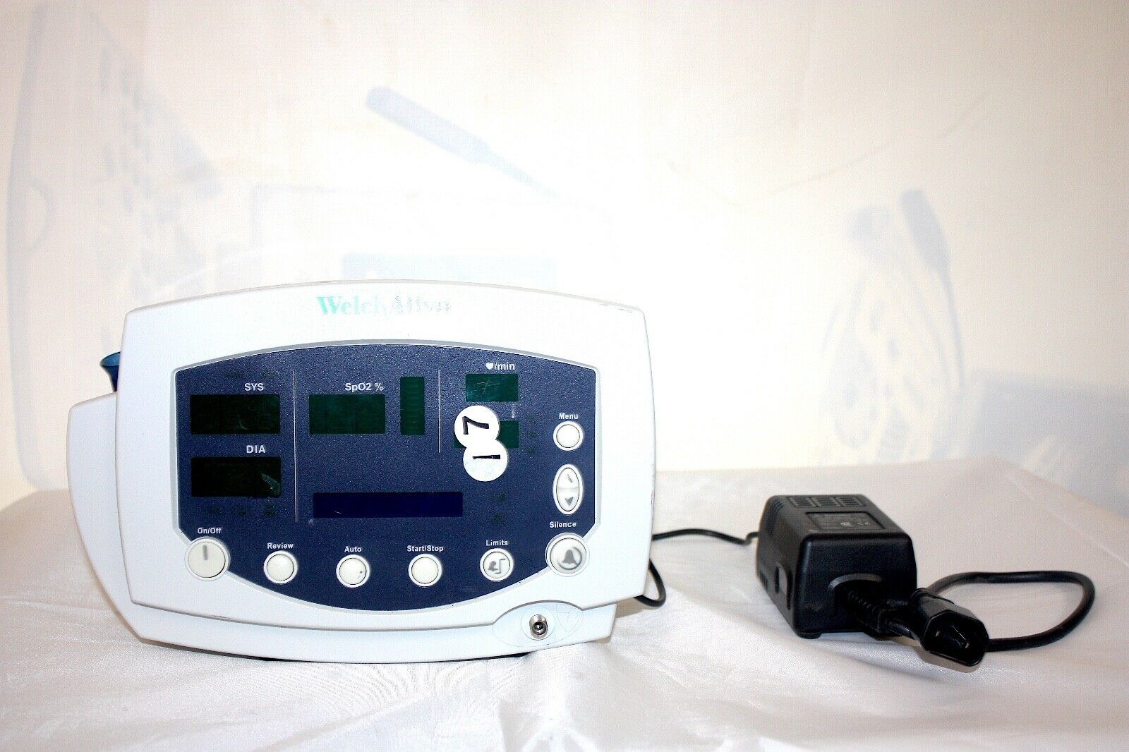 Welch Allyn 300 Series Vital Signs Monitor (13RL) Patient Monitors