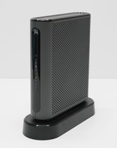 Motorola MT7711 Dual Band AC1900 Cable Modem and Wi-Fi Gigabit Router image 2