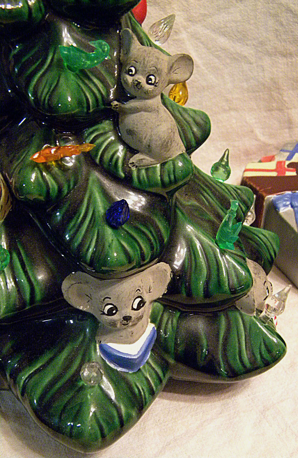 Vintage Lighted Ceramic Christmas Tree With Mice and presents around