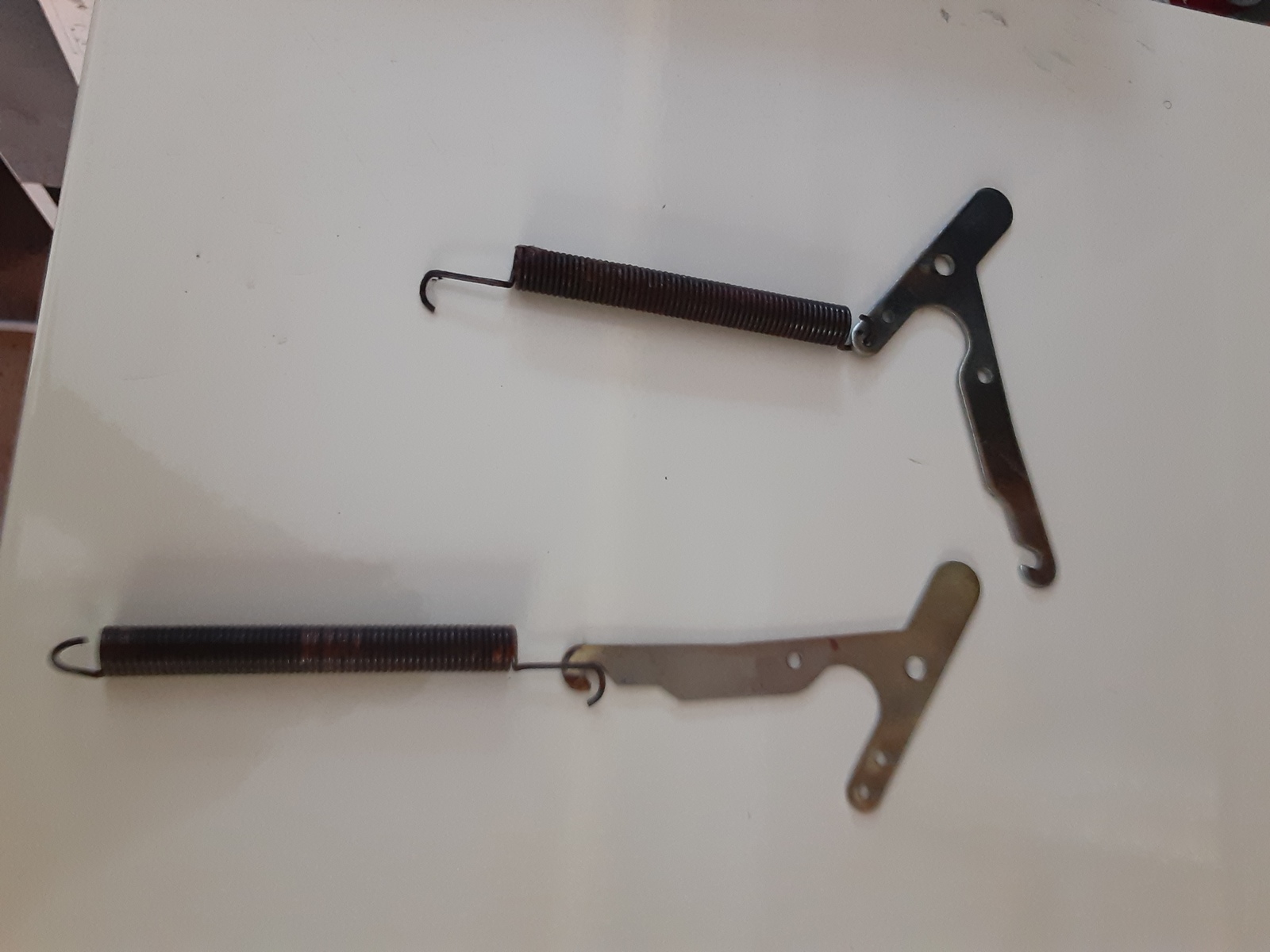 -3418A059-34 Magic Chef Hinge & SpringPart #7803P053-60 - $35.00