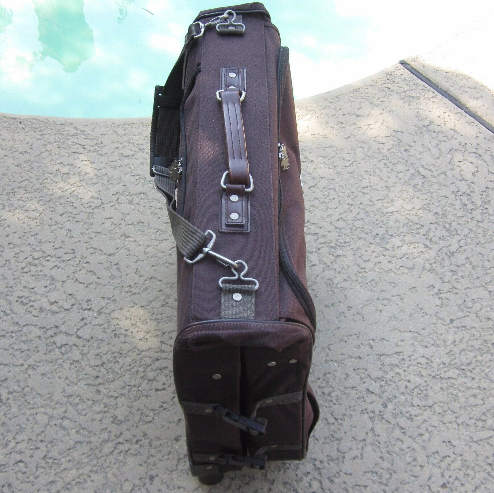 Skyway Large Brown Hanging Baggage Luggage Rolling Garment Suit Travel