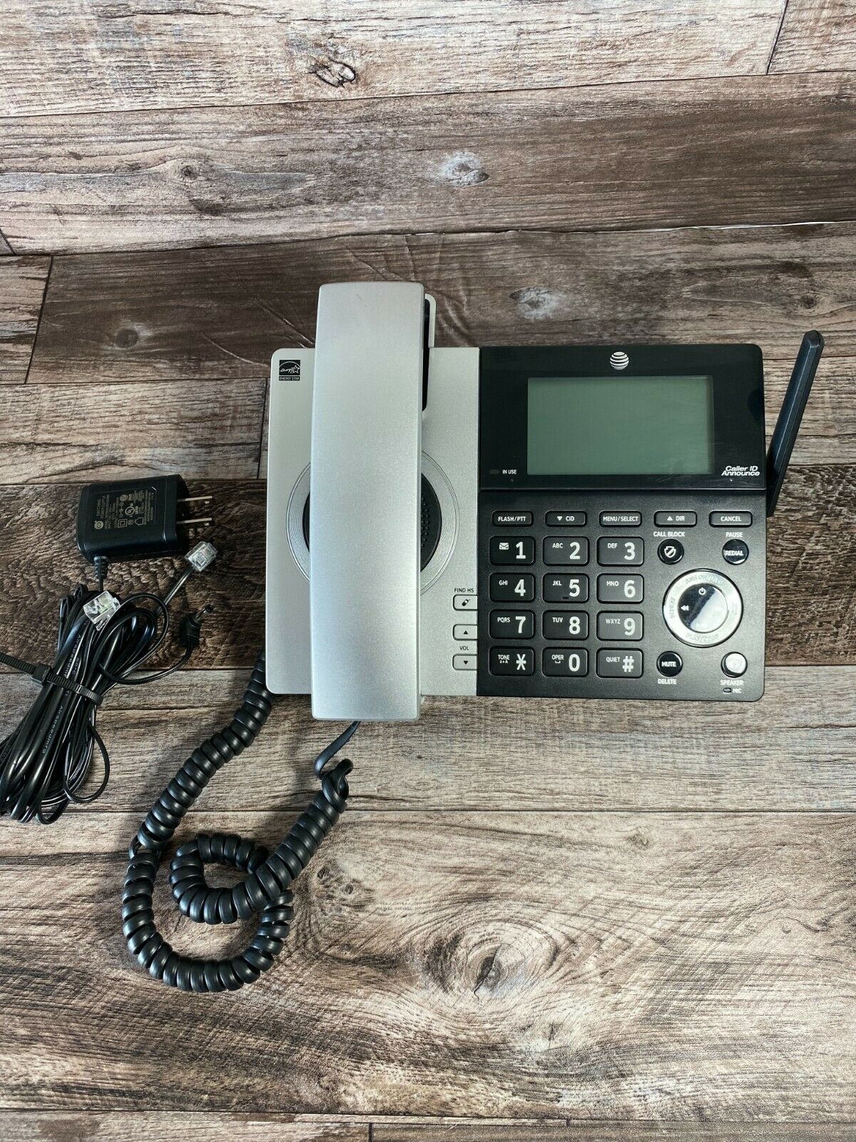 AT&T Corded Cordless Phone Answering System w/1 Phone & Adapter WORKS