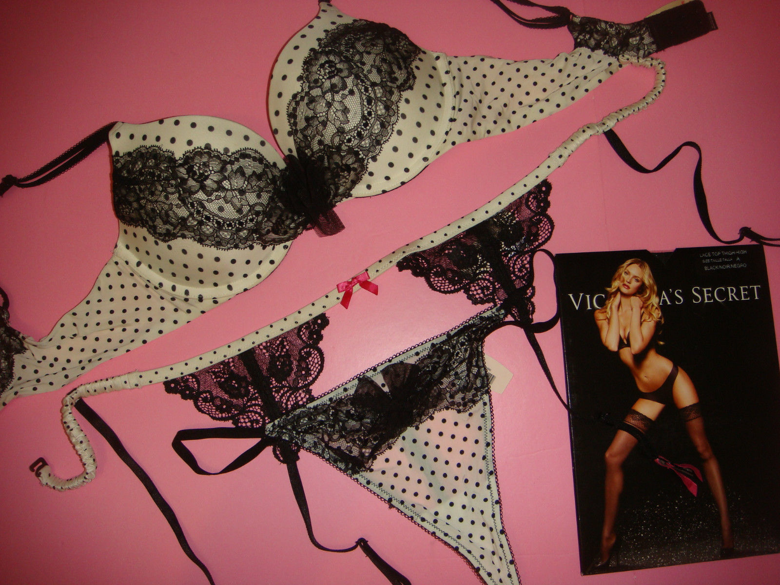 NWT Victoria's Secret 32C BRA SET+GARTER belt+S thong black lace white