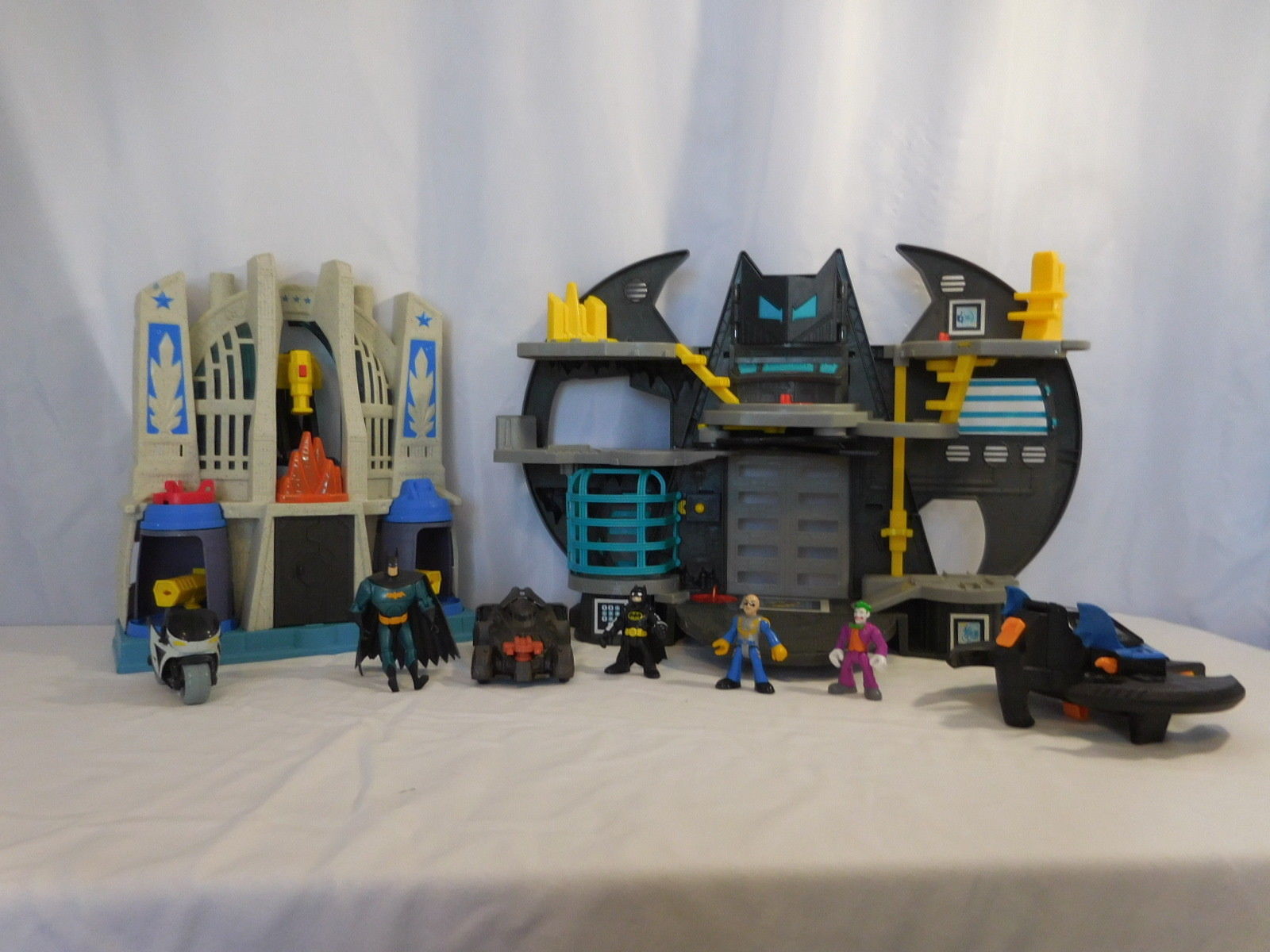 imaginext superman cave