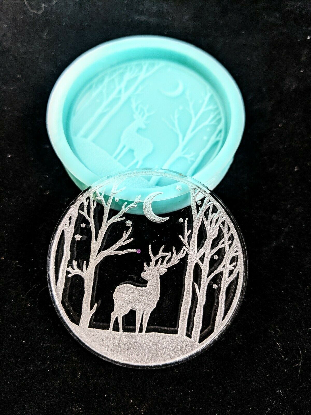 Silicone Mold Etched Doe and Fawn Ornament