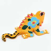 Handmade Alebrijes Oaxacan Miniature Painted Folk Art Chameleon Lizard Figurine image 4