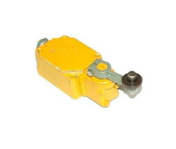Omron  KS6  Roller Lever Limit Switch  6 AMP 380 VAC - $29.99