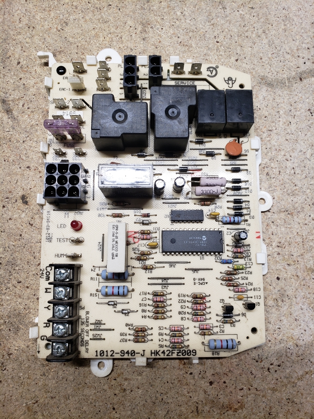 Carrier Bryant Payne oem furnace control circuit board HK42FZ009 1012