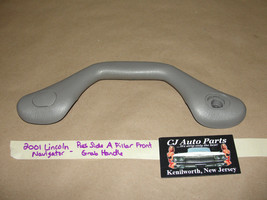 Oem 01 Lincoln Navigator Right Passenger Side Front A Pillar Pull Grab Handle - $29.69