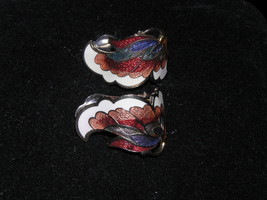 Vintage Cream Purple & Rose Enamel Cloissonne Half Folded BUTTERFLY Clip Earring - $9.49