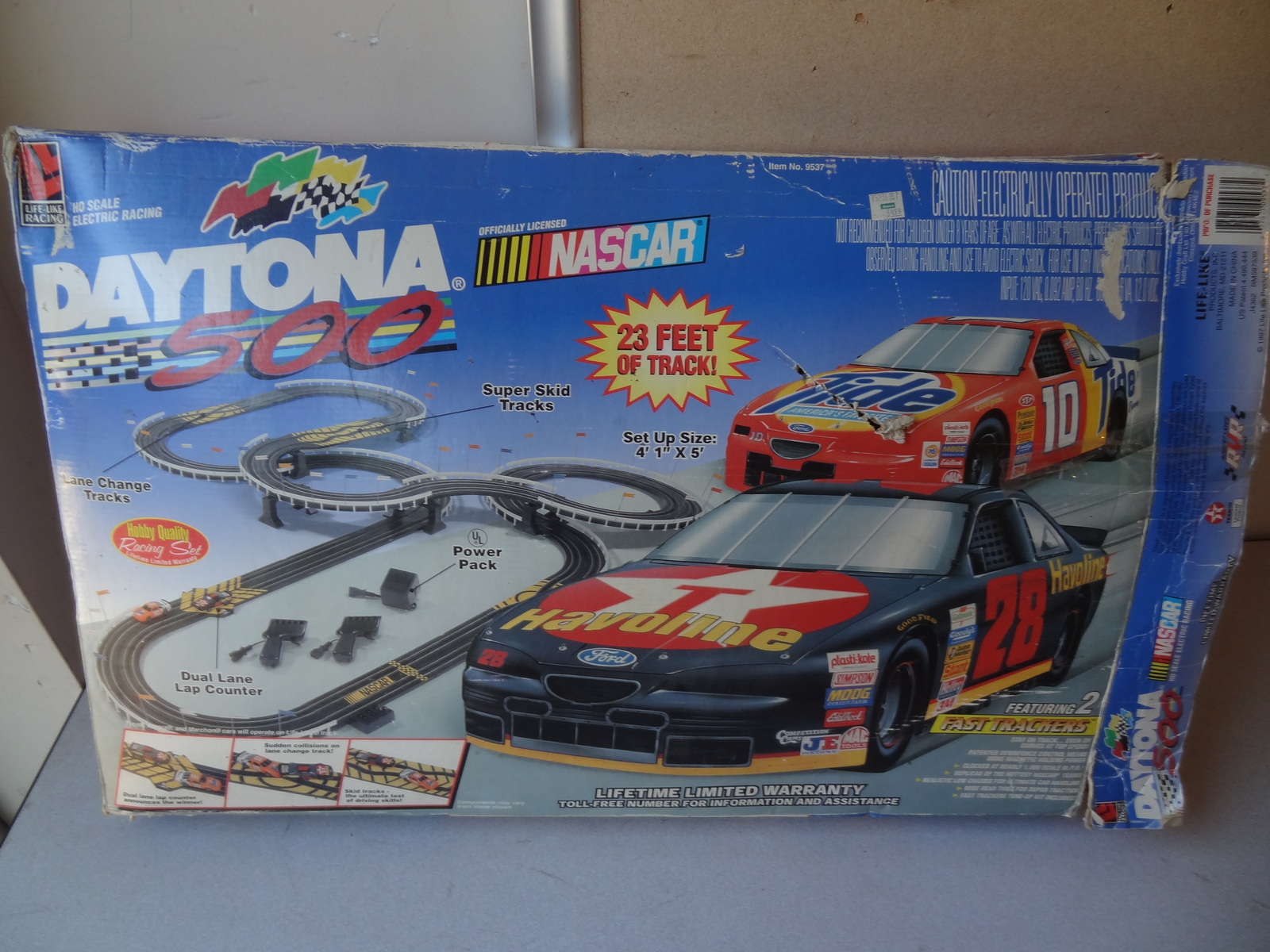 NASCAR DAYTONA 500 FAST TRACKERS RACE SET SLOT CARS IN THE BOX ALMOST