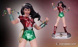 DC Collectibles DC Comics Bombshells: Holiday Wonder Woman Statue image 2