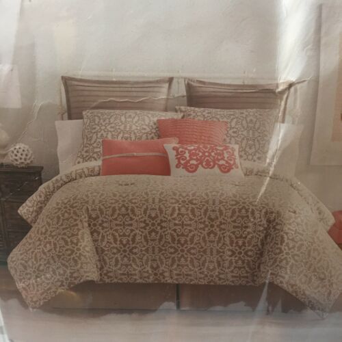 Stonebridge 4 pc Comforter Set Queen Size JC Penney White Tan Scroll