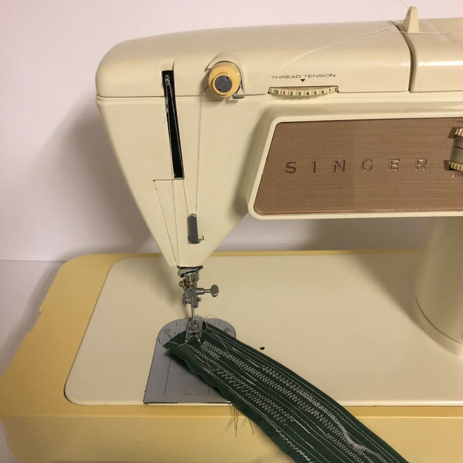 Singer Zig Zag Touch N Sew Sewing Machine W Foot Pedal Just Serviced Gwc Machines