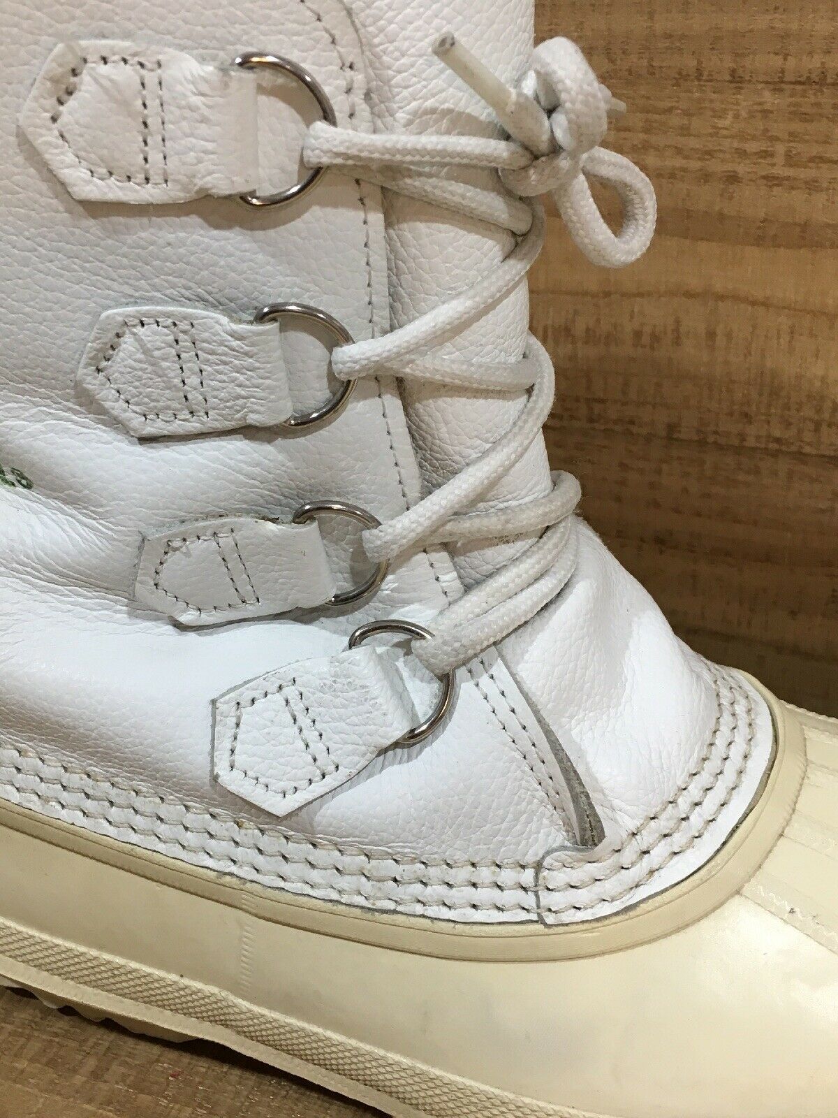 SOREL Ladies White Manitou Winter Snow Ski Boots Size 10 Boots